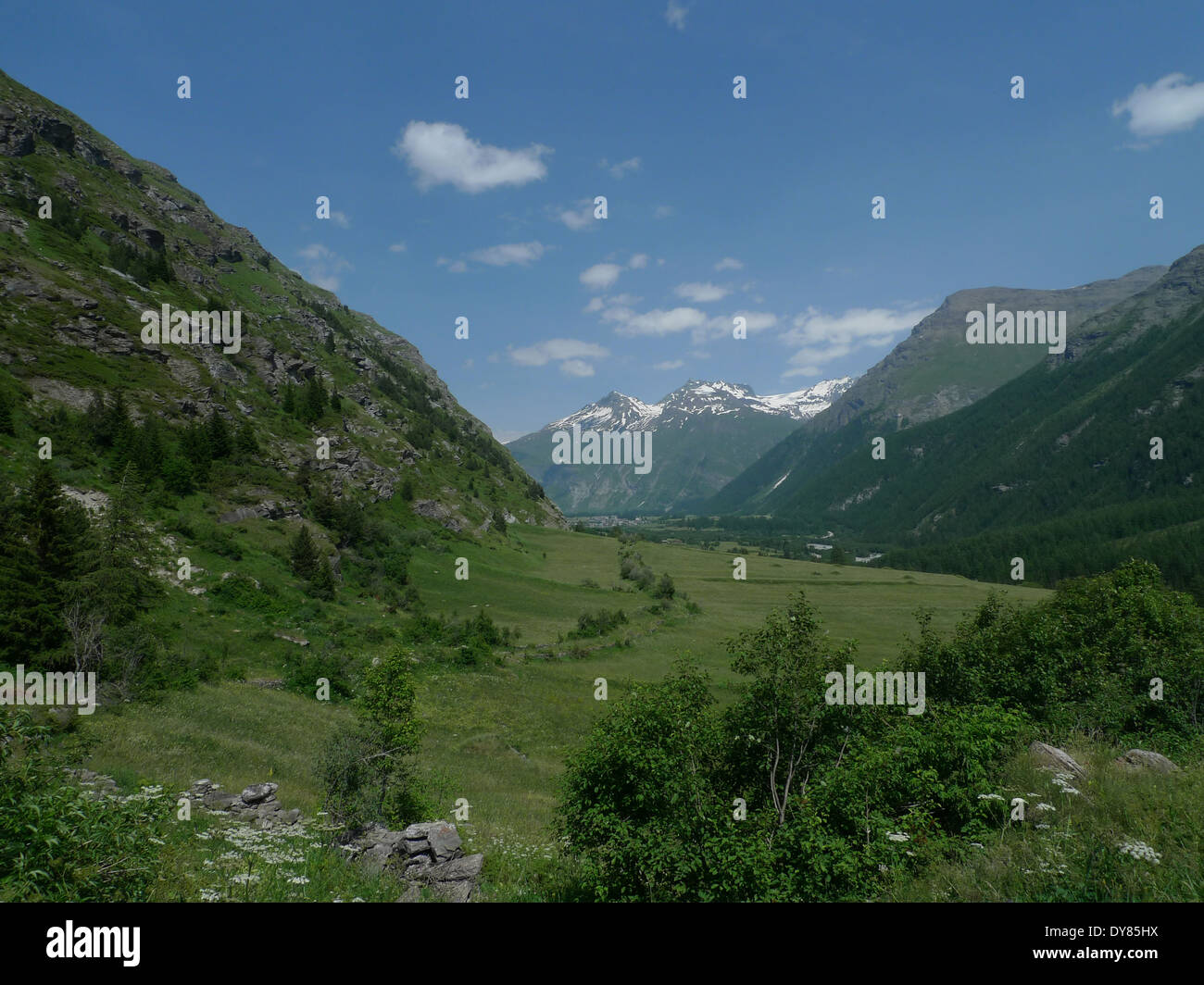 Hiking in the valley in Bessans, Savoie in the Rhône-Alpes region in south-eastern France Stock Photo