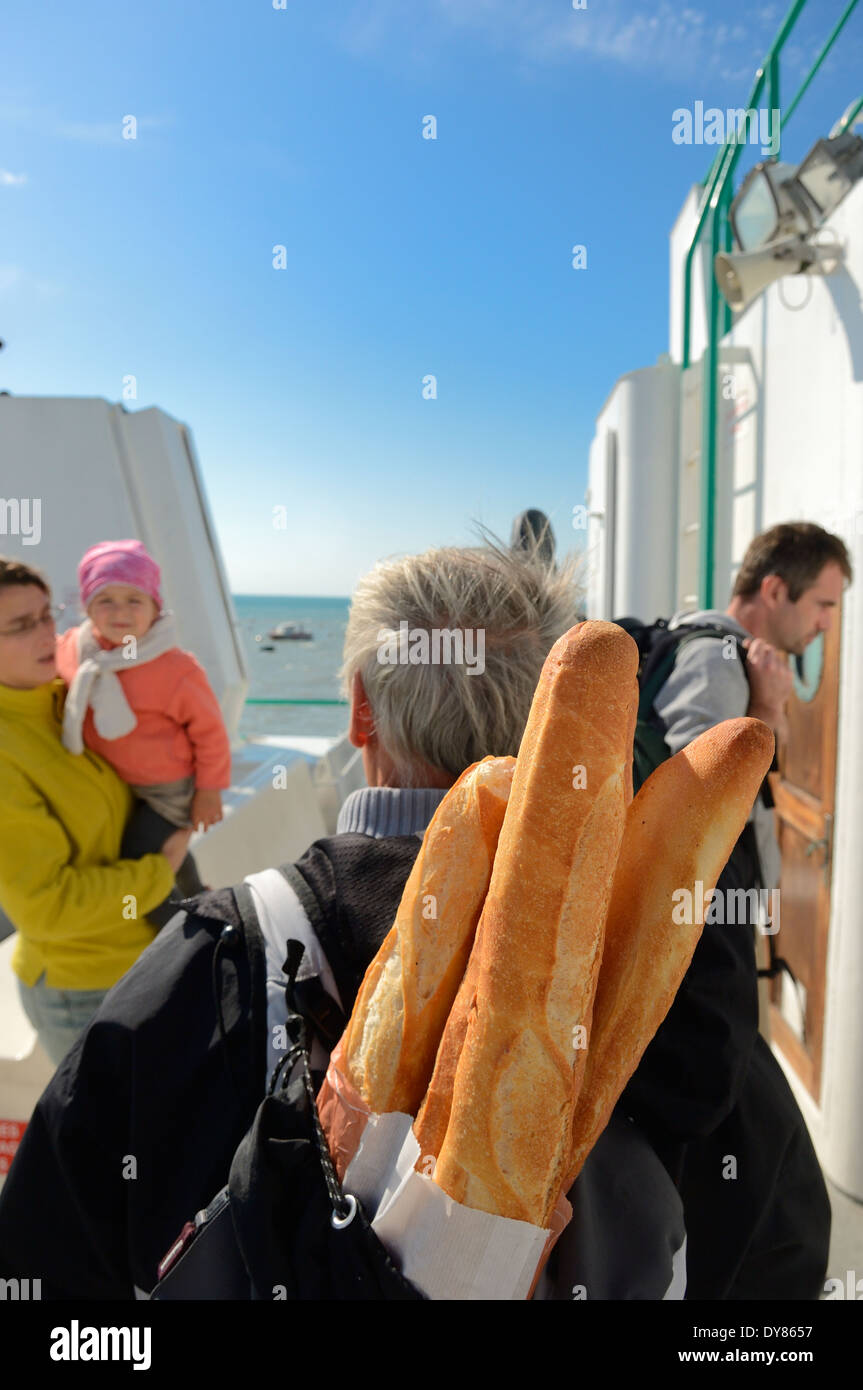 France man baguette hires stock photography and images Alamy