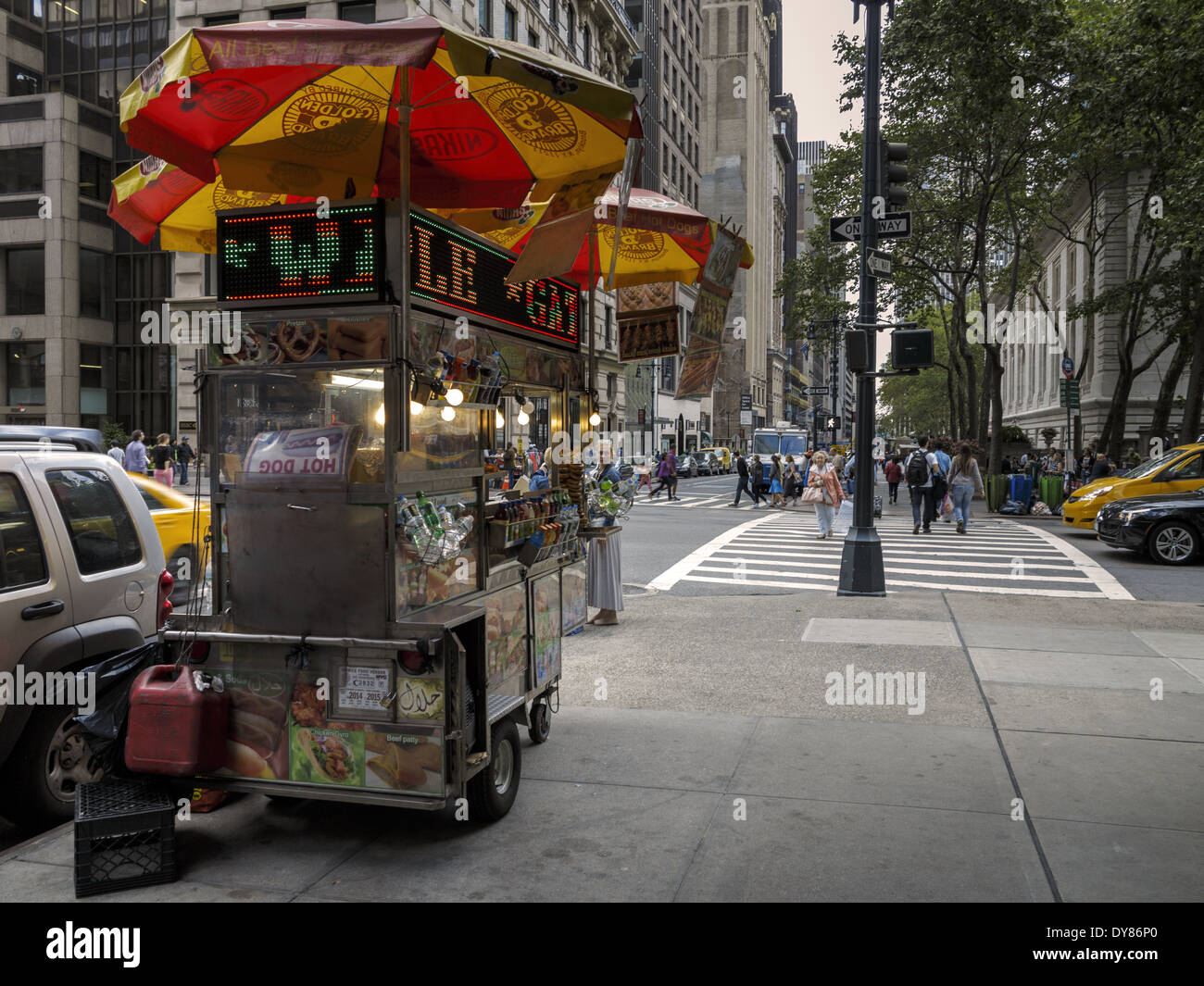 Hot dog cart on Fifth Avenue New York street, New York USA Stock Photo