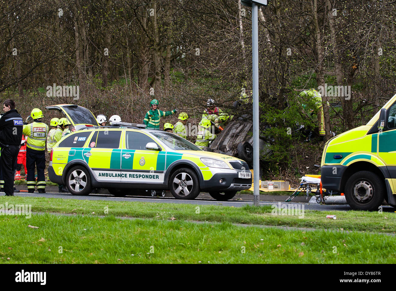 Queenswood Drive, Leeds West Yorkshire UK 9th April 2014. Emergency