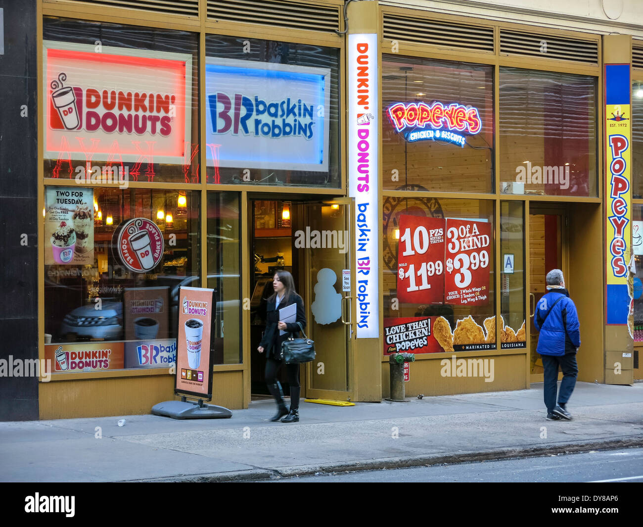 Dunkin Donuts Coffeehouse Restaurant, Popeye's Chicken & Biscuits, Baskin Robbins Ice Cream Shop