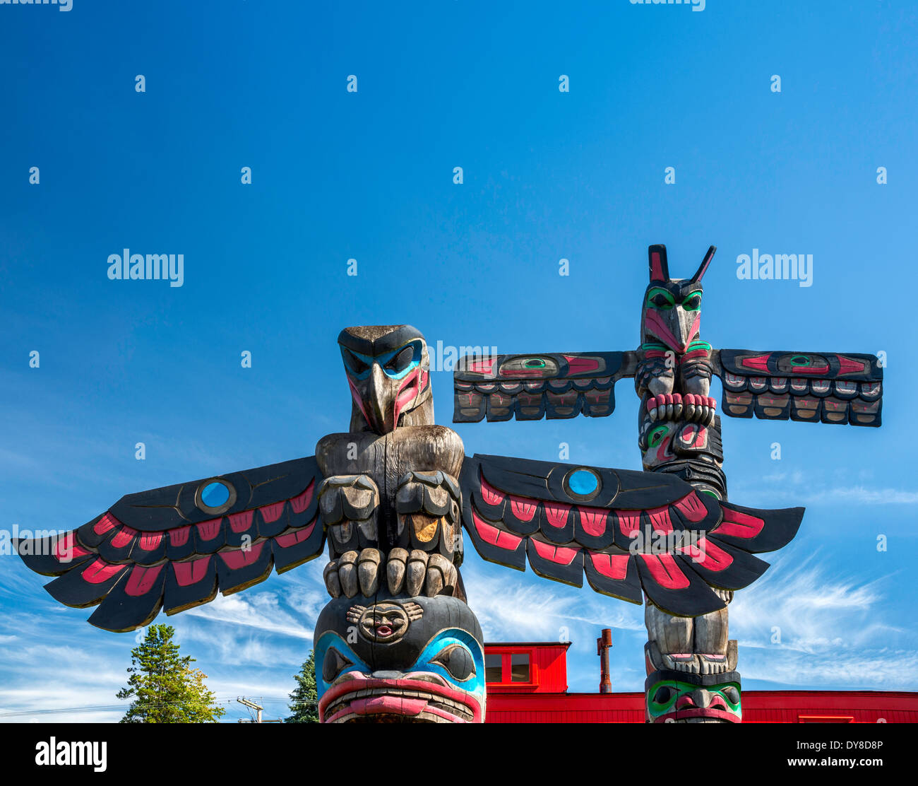 Totem poles in Duncan, Cowichan Valley, Vancouver Island, British Columbia, Canada Stock Photo