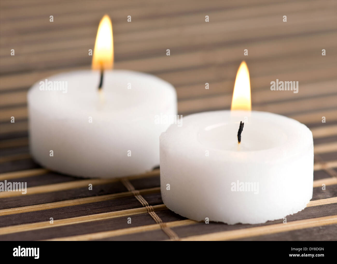 можно ли две свечи одновременно