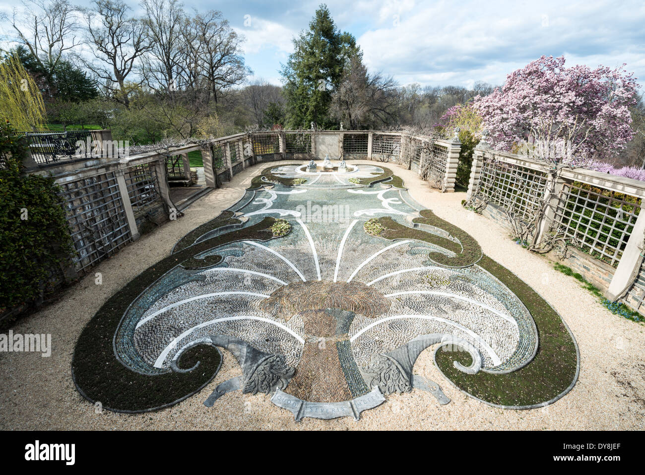 Dumbarton oaks washington d c fountain hires stock photography and
