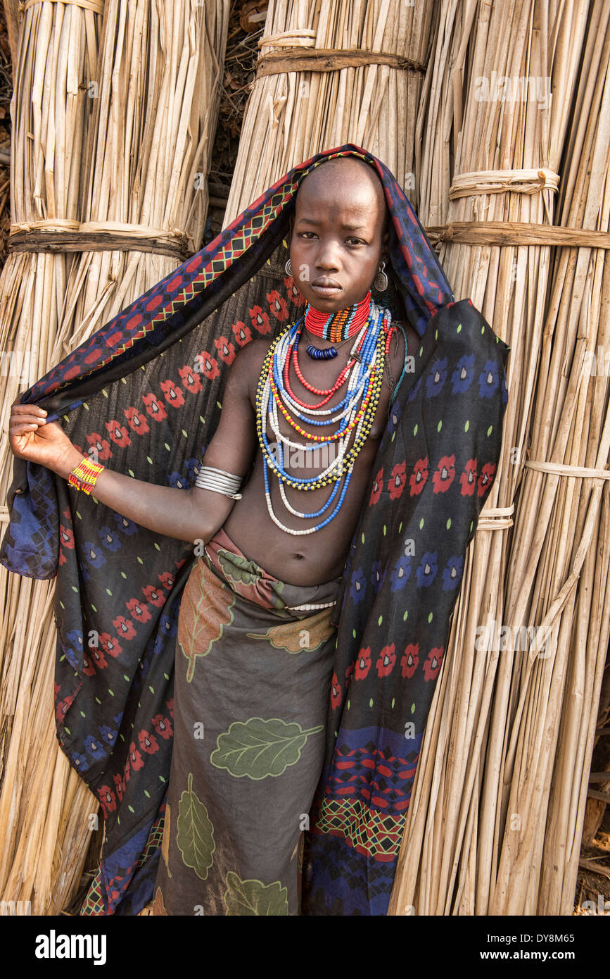 Ethiopian Tribal Girls Ethiopian Tribal Girls