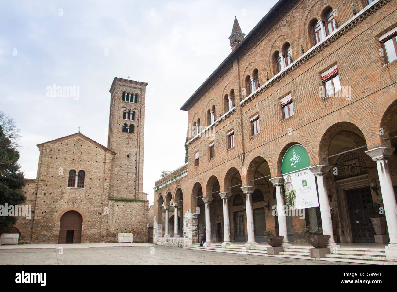 Basilica di San Francesco, Ravenna, Emilia Romagna, Italy Stock Photo