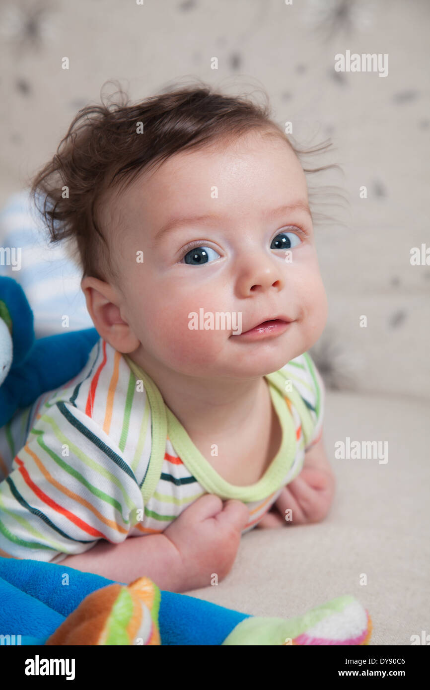 Four month old baby boy hi-res stock photography and images - Alamy