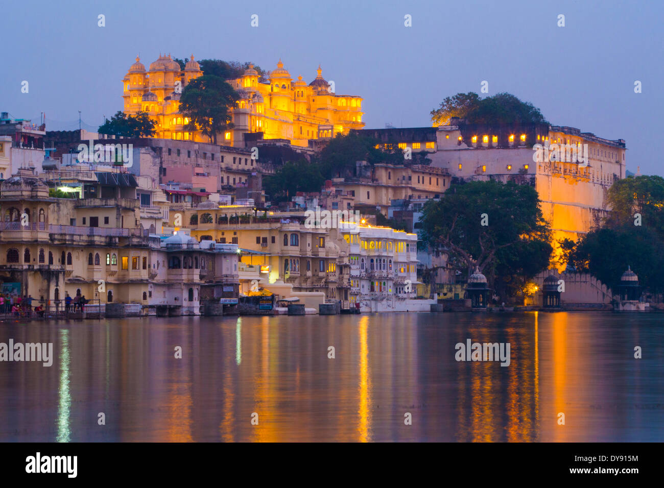 Palace, Maharana, Pichola, lake Pichola, Udaipur, Rajasthan, Asia, India, lake, night, illuminated, Stock Photo