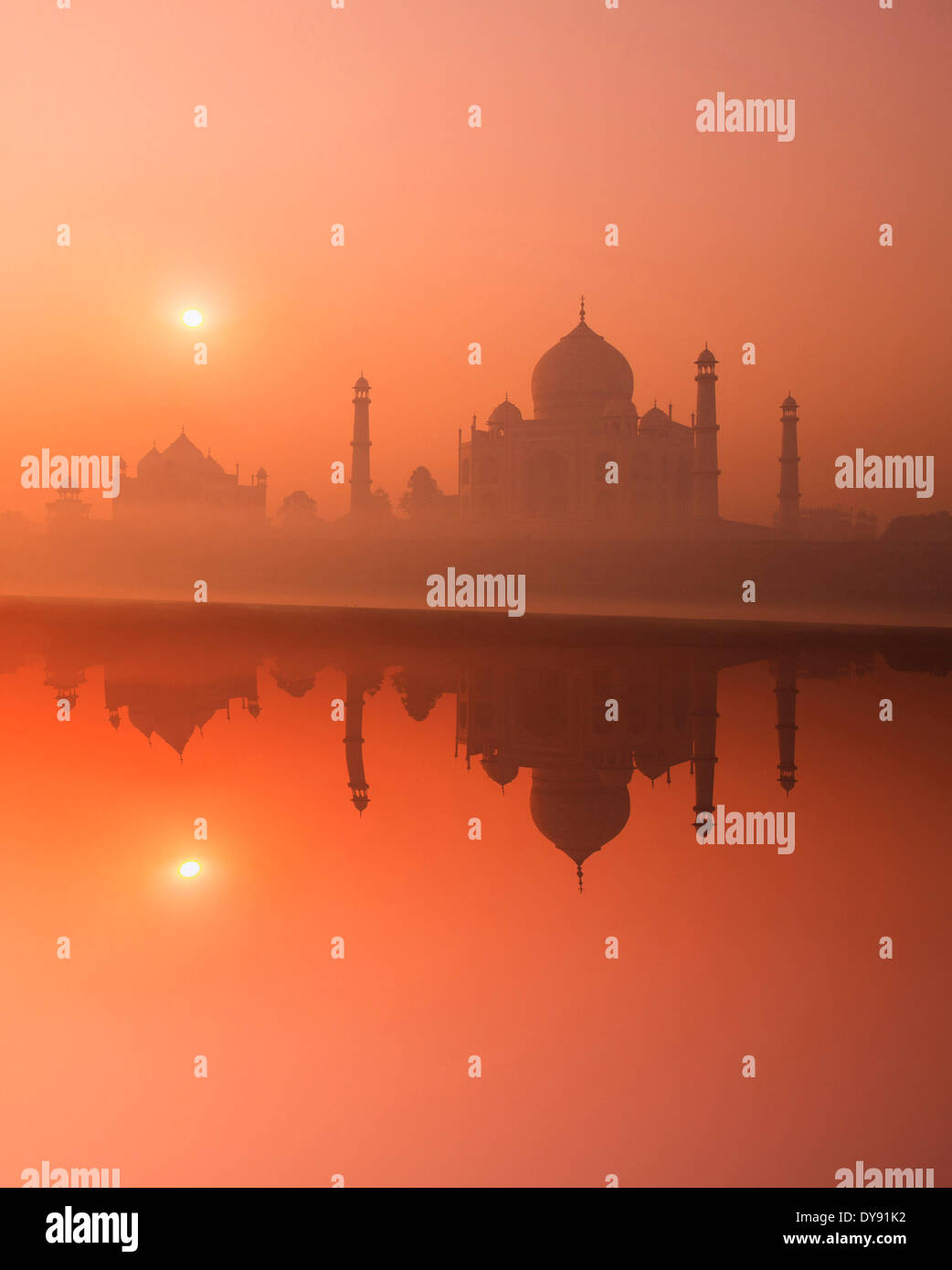 Taj Mahal, Agra, Uttar Pradesh, mausoleum, Asia, minaret, sundown, sunset, Yamuna Stock Photo