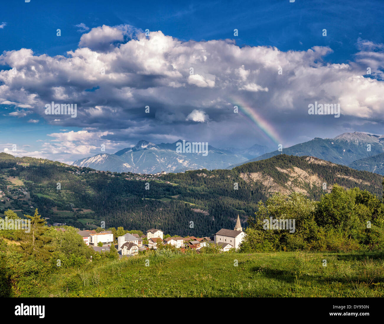 Landscape rain trees hi-res stock photography and images - Alamy