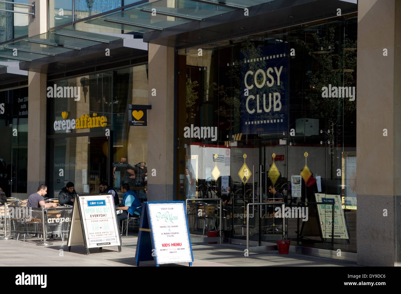 Al Fresco dining, Cardiff City Centre, Wales, UK. Stock Photo