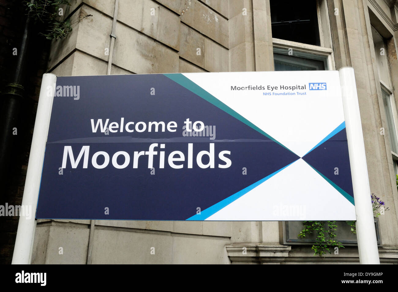 Welcome to Moorfields Eye Hospital sign, Old Street, London Borough of Islington England, UK Stock Photo