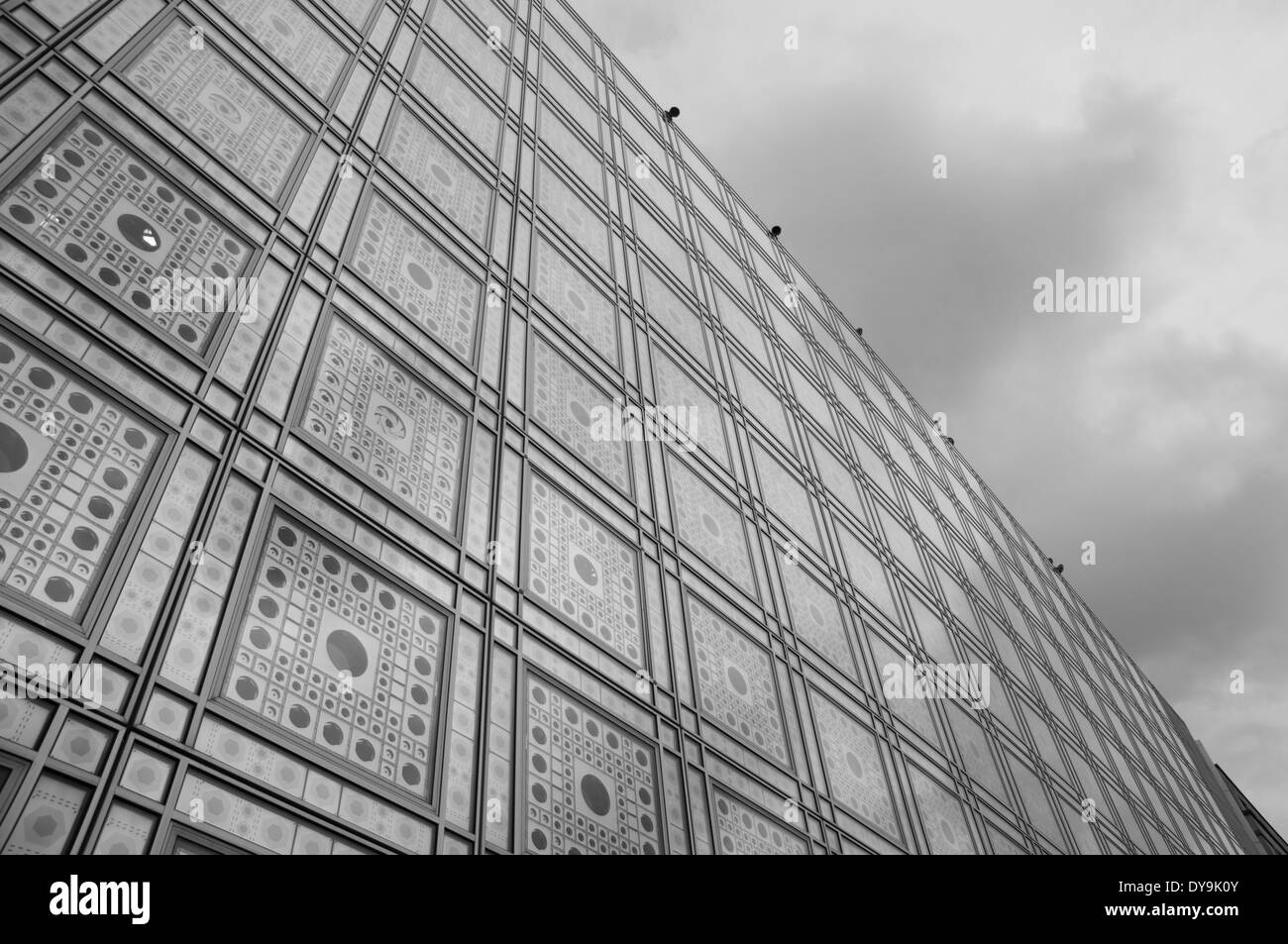 l'institute de monde arabe Arab institute Paris - black and white version of photo Stock Photo