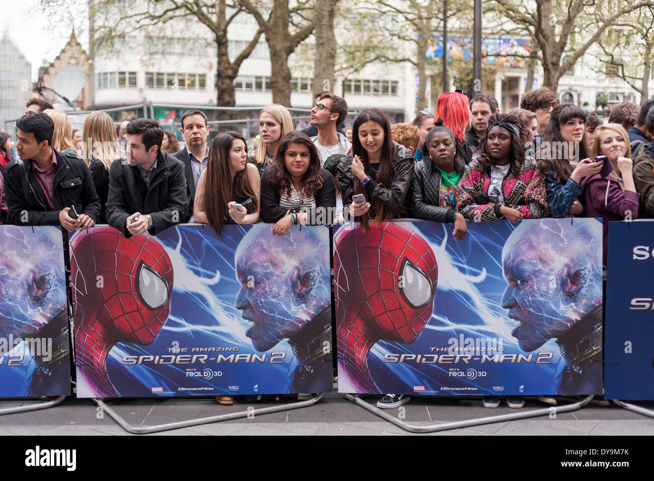 Leicester Square, London, UK, 10 April 2014.  Crowds gather to see the stars of "The Amazing Spider-Man 2" movie which was having its world premiere. Credit:  Stephen Chung/Alamy Live News Stock Photo
