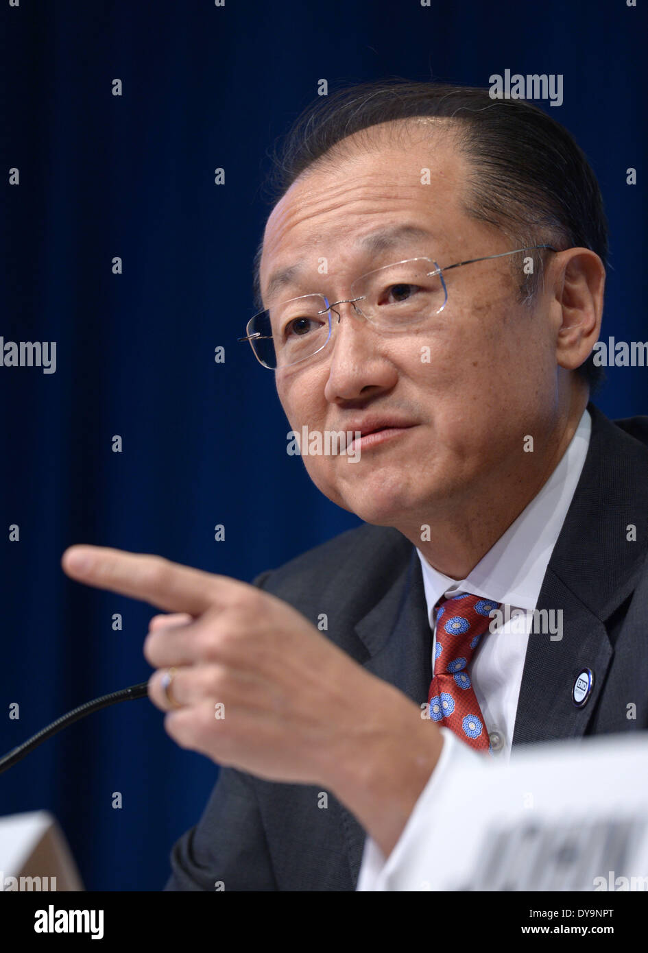Washington, DC, USA. 10th Apr, 2014. World Bank President Jim Yong Kim ...