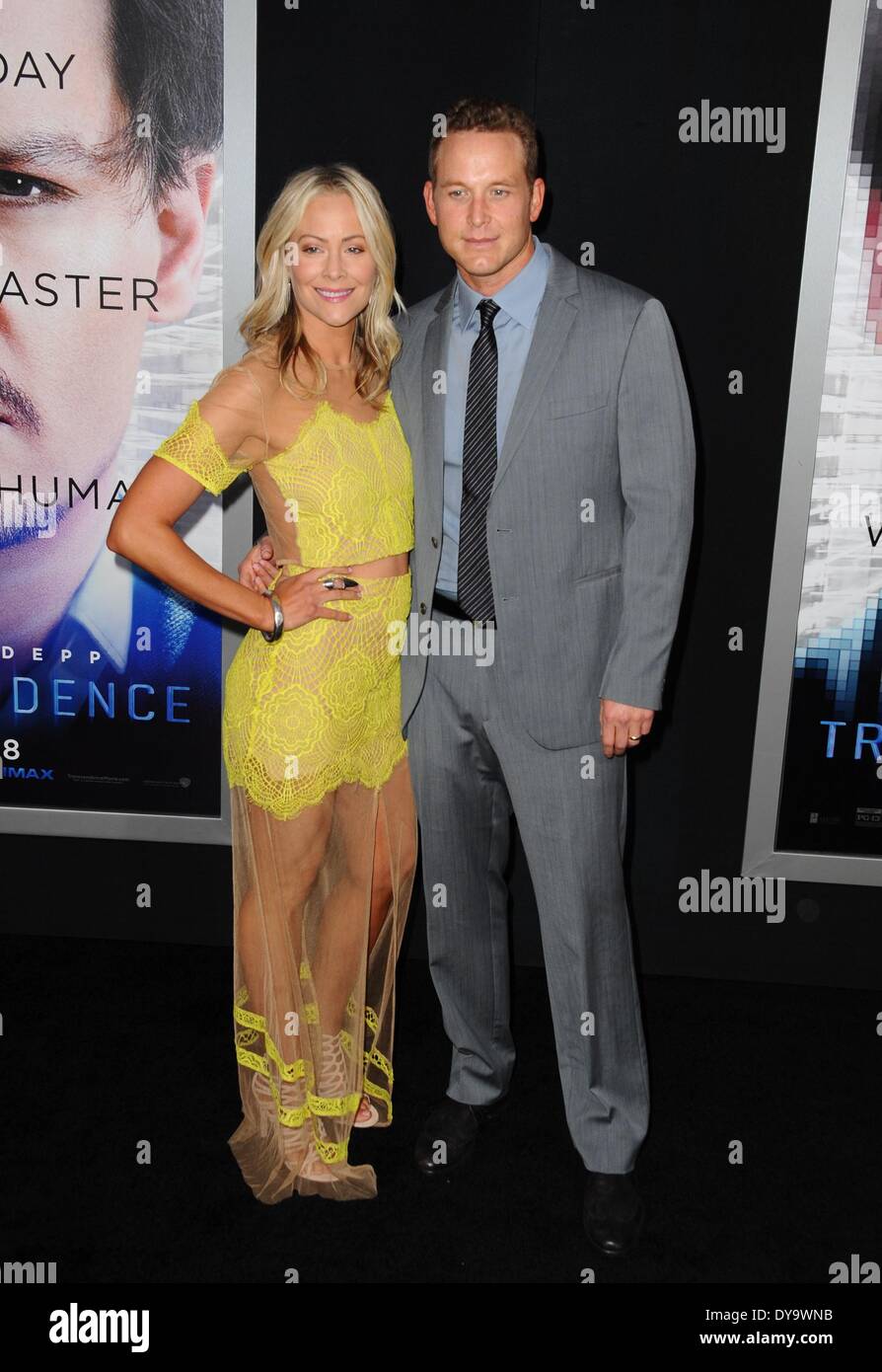 Los Angeles, CA, USA. 10th Apr, 2014. Cole Hauser, Cynthia Daniel at