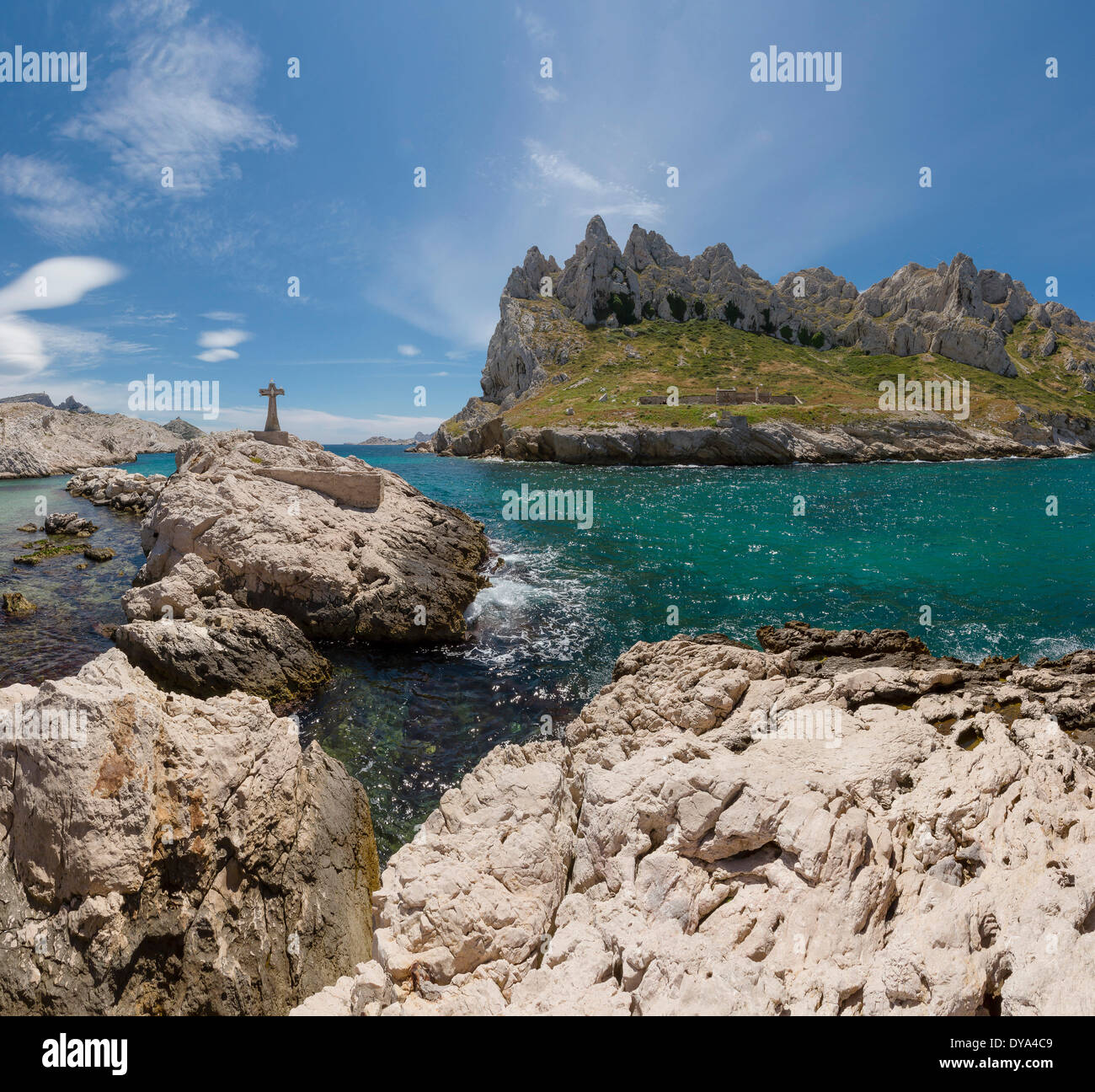 Baie des singes ile maire hires stock photography and images Alamy