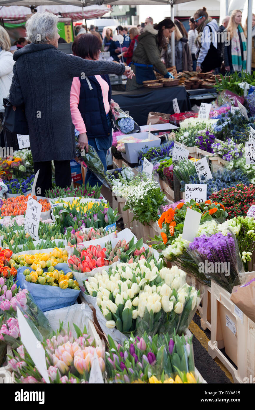 Flower seller on Portobello Rd market London W11 UK Stock Photo Alamy