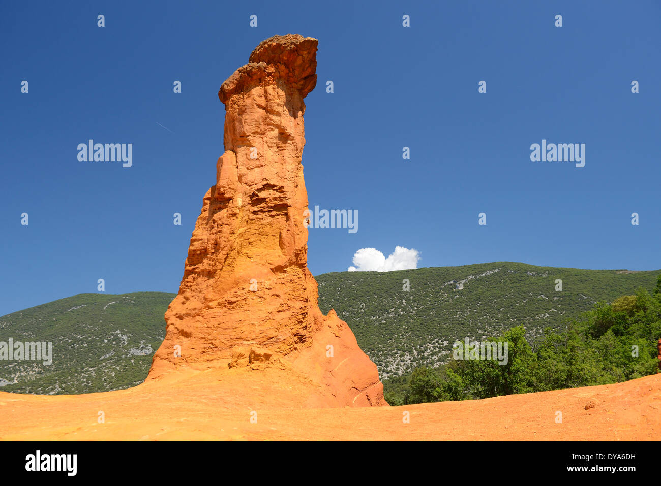 Europe, Roussillon, Vaucluse, Provence, France, ochre, rock, red, nature, hoodoo, rock formation, blue sky Stock Photo