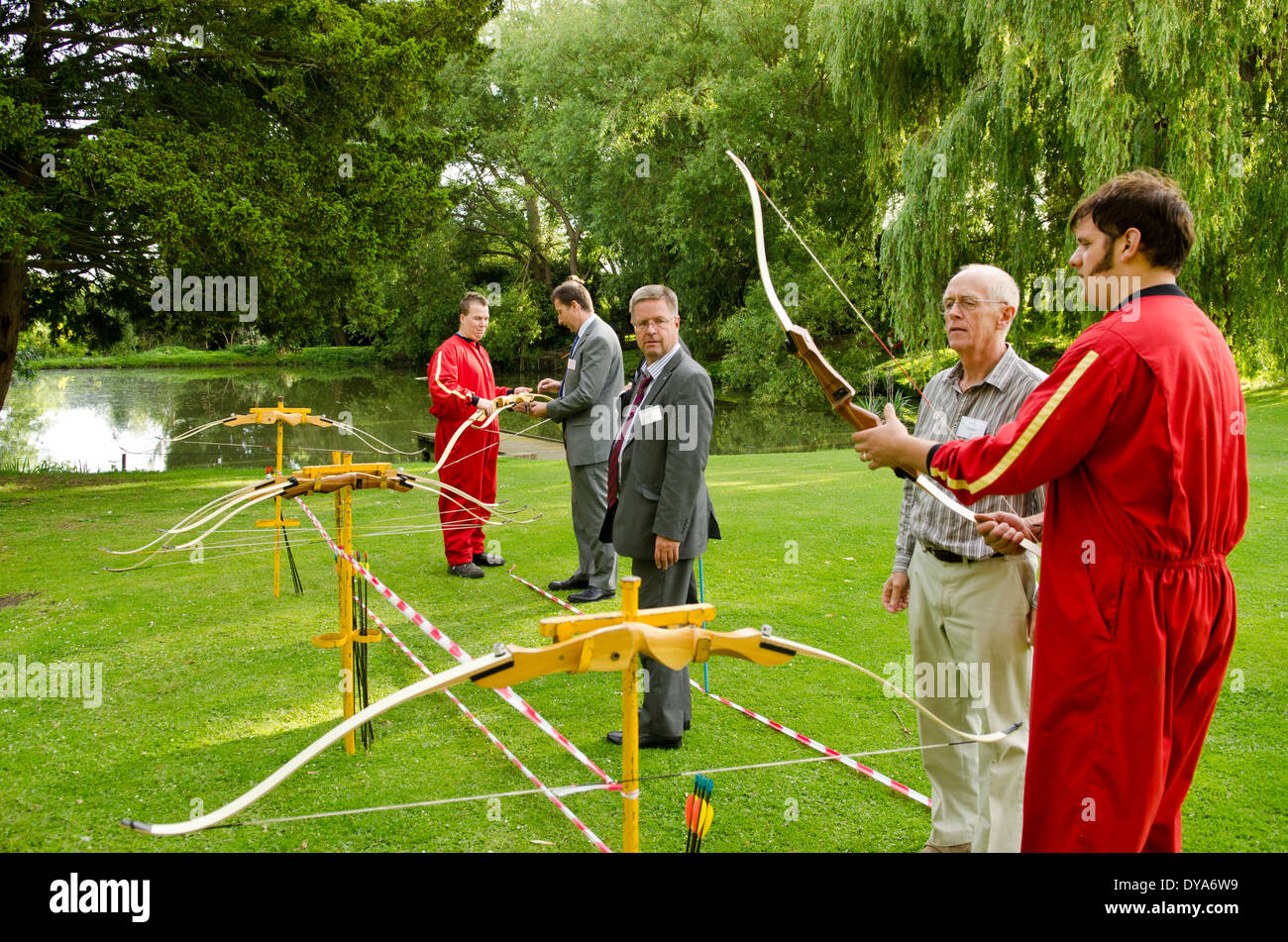 Bow bows arrow arrows hires stock photography and images Alamy
