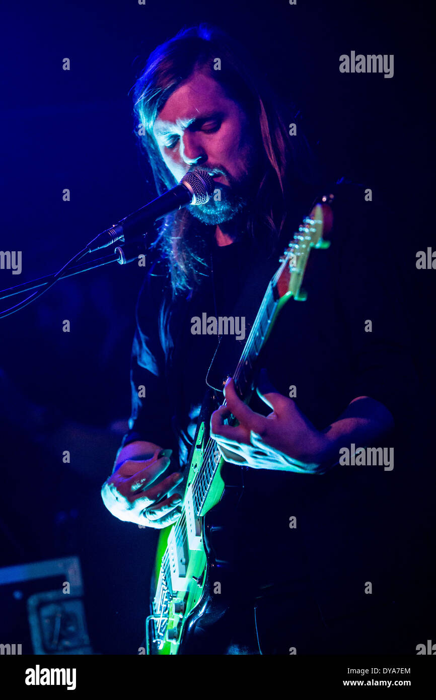 milan-italy-10th-april-2014-the-british-alternative-rock-band-band-of