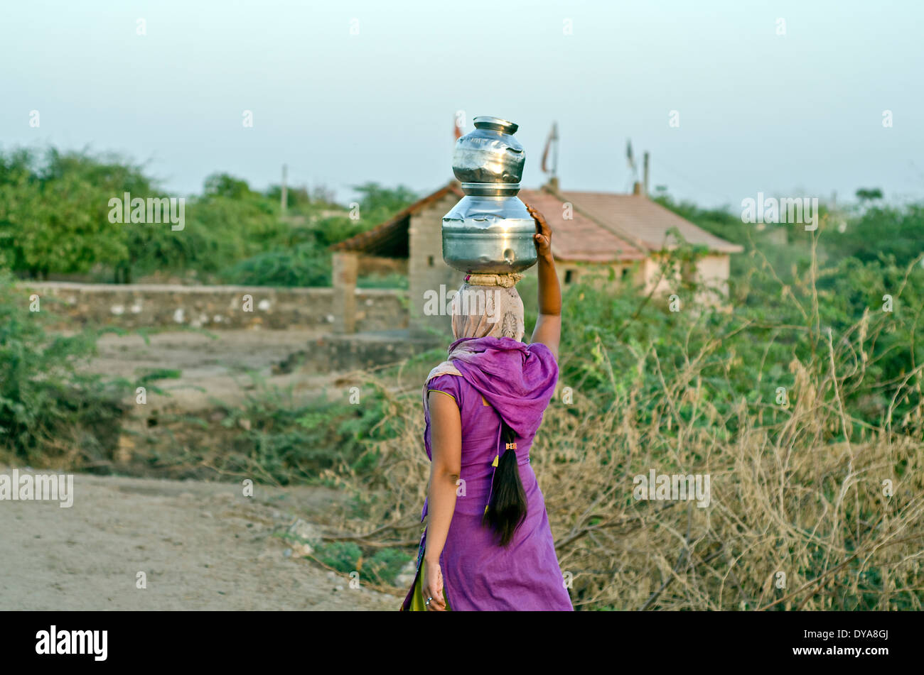 Mujeres que follan, aldea de Banni, Kutch, Gujrat, India Fotografía de  stock - Alamy