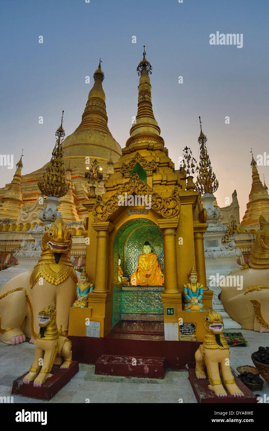 Myanmar Burma Asia Shwedagon Yangon Rangoon architecture Buddha Buddhism clean colourful pagoda golden religion skyline tem Stock Photo