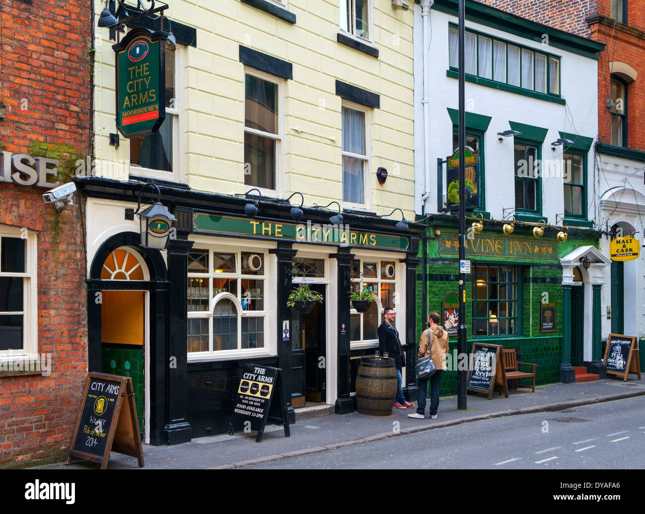 Traditional pubs on Kennedy Street in the city centre, Manchester, England, UK Stock Photo