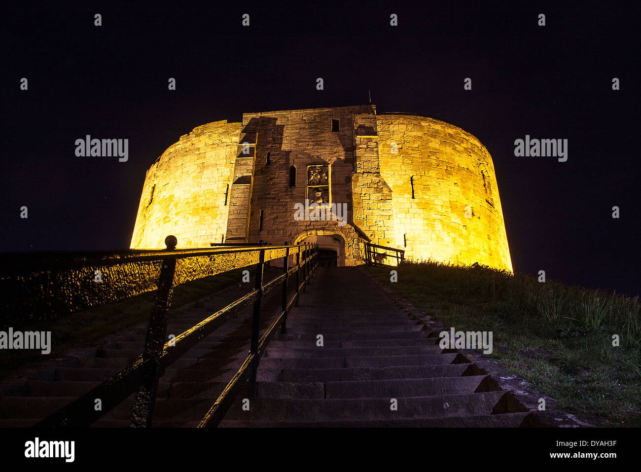 Clifford's tower illuminated Stock Photo Alamy