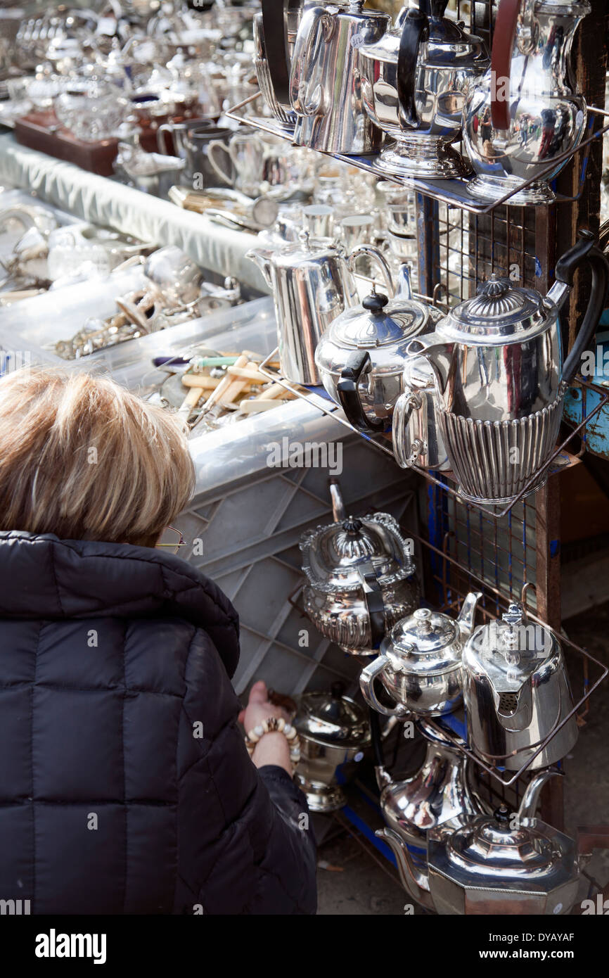 Portobello Rd Market Silverware Stall London W11 UK Stock Photo Alamy