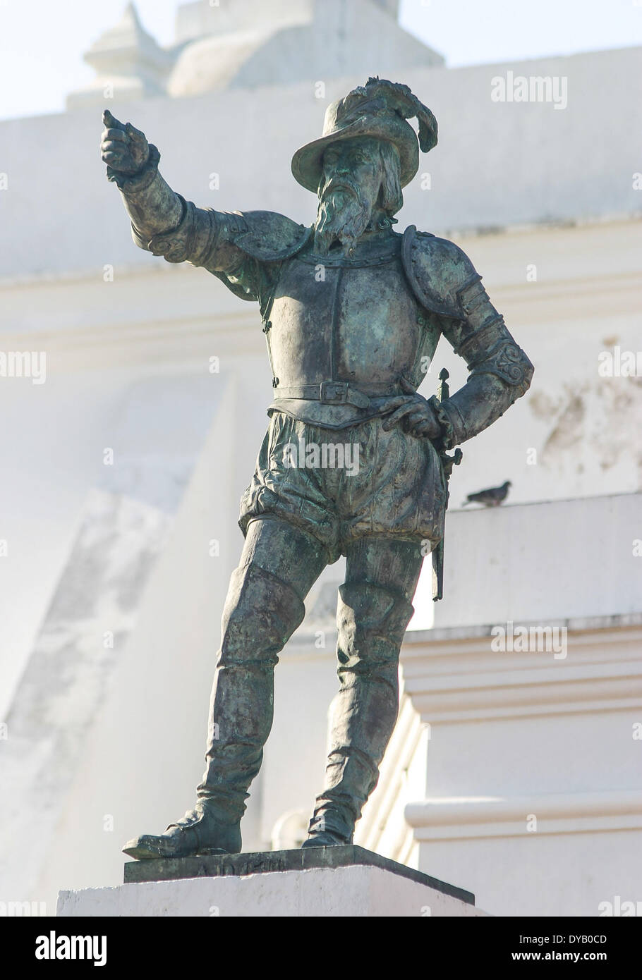 San Juan, Puerto Rico, US. 28th Mar, 2005. A bronze statue of Juan Ponce de Leon, in the center of San Jose Plaza in El Viejo San Juan (Old San Juan), honors the first Governor of Puerto Rico. The San Jose Church is on the northern side of the plaza. The statue was forged in 1882 in New York from the cannons from a failed British attack on the city of San Juan in 1797. © Arnold Drapkin/ZUMAPRESS.com/Alamy Live News Stock Photo