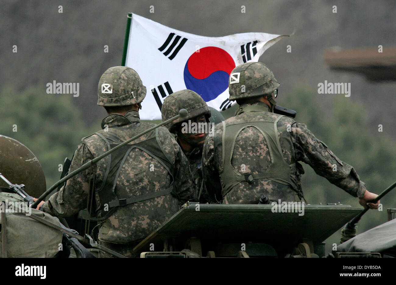 Южная корея будет воевать. Вс южной кореи морпехи сша. Южная корея будет воевать. Южная корея будет воевать. Вооруженные силы южной кореи.