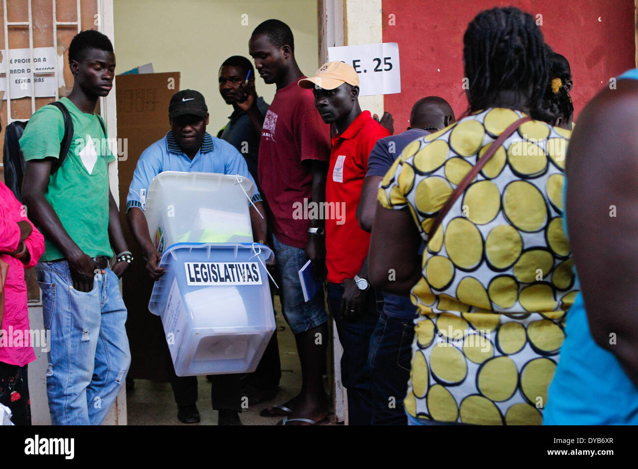 Bissau, Guinea Bissau. 12th Apr, 2014. Staff members of the electoral commission make the final preparations in Bissau, capital of Guinea Bissau, April 12, 2014. The presidential and legislative elections will start on Sunday. Credit:  Li Jing/Xinhua/Alamy Live News Stock Photo