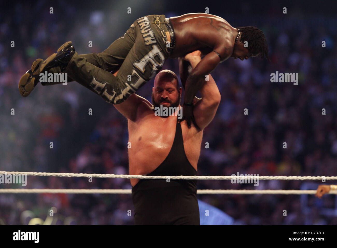 The Big Show Vs Andre The Giant Wwe Big Show Vs Andre The Giant