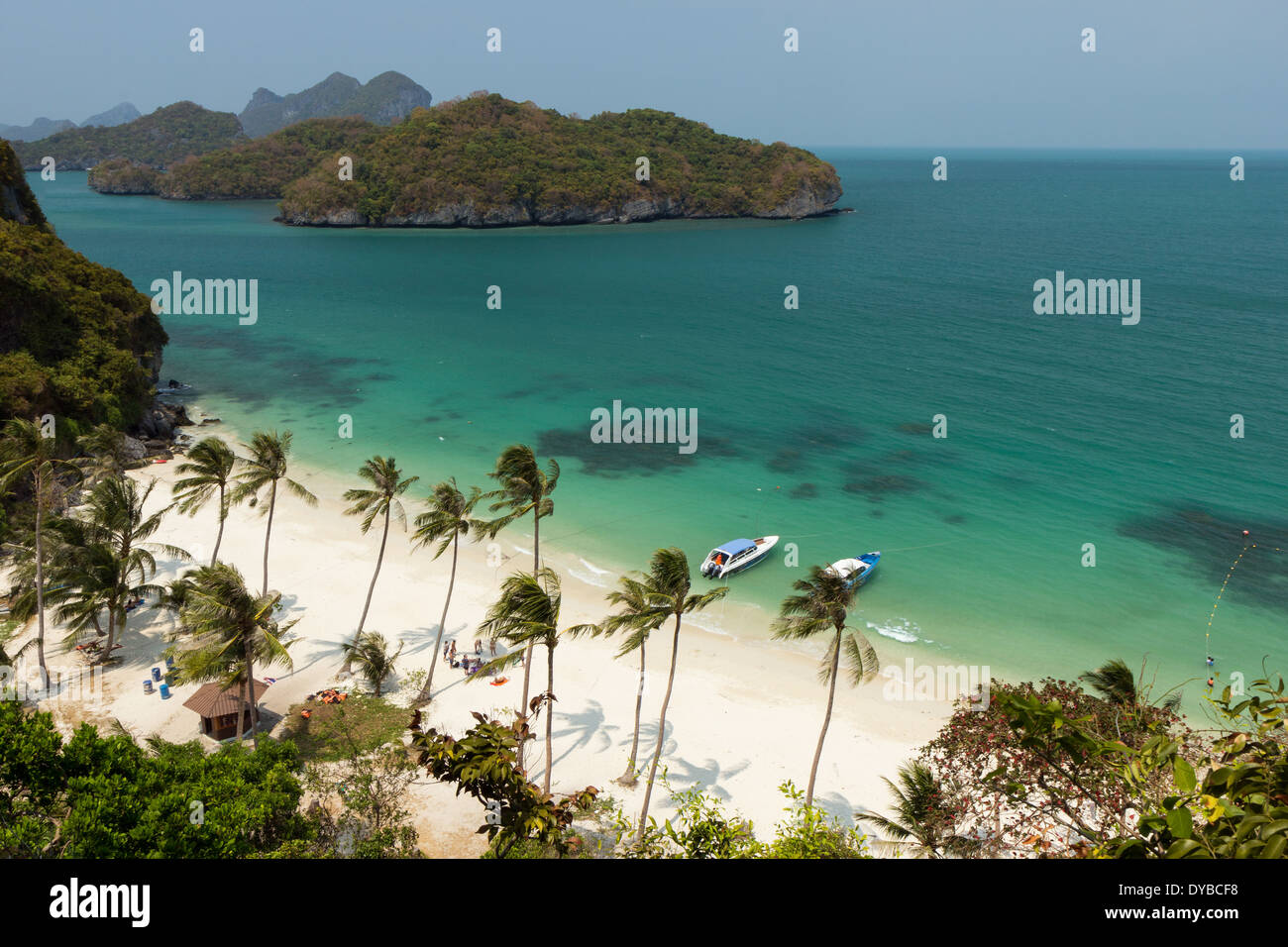 Quiet paradise beach, island and archipelago at the Angthong Marine National Park in Thailand Stock Photo