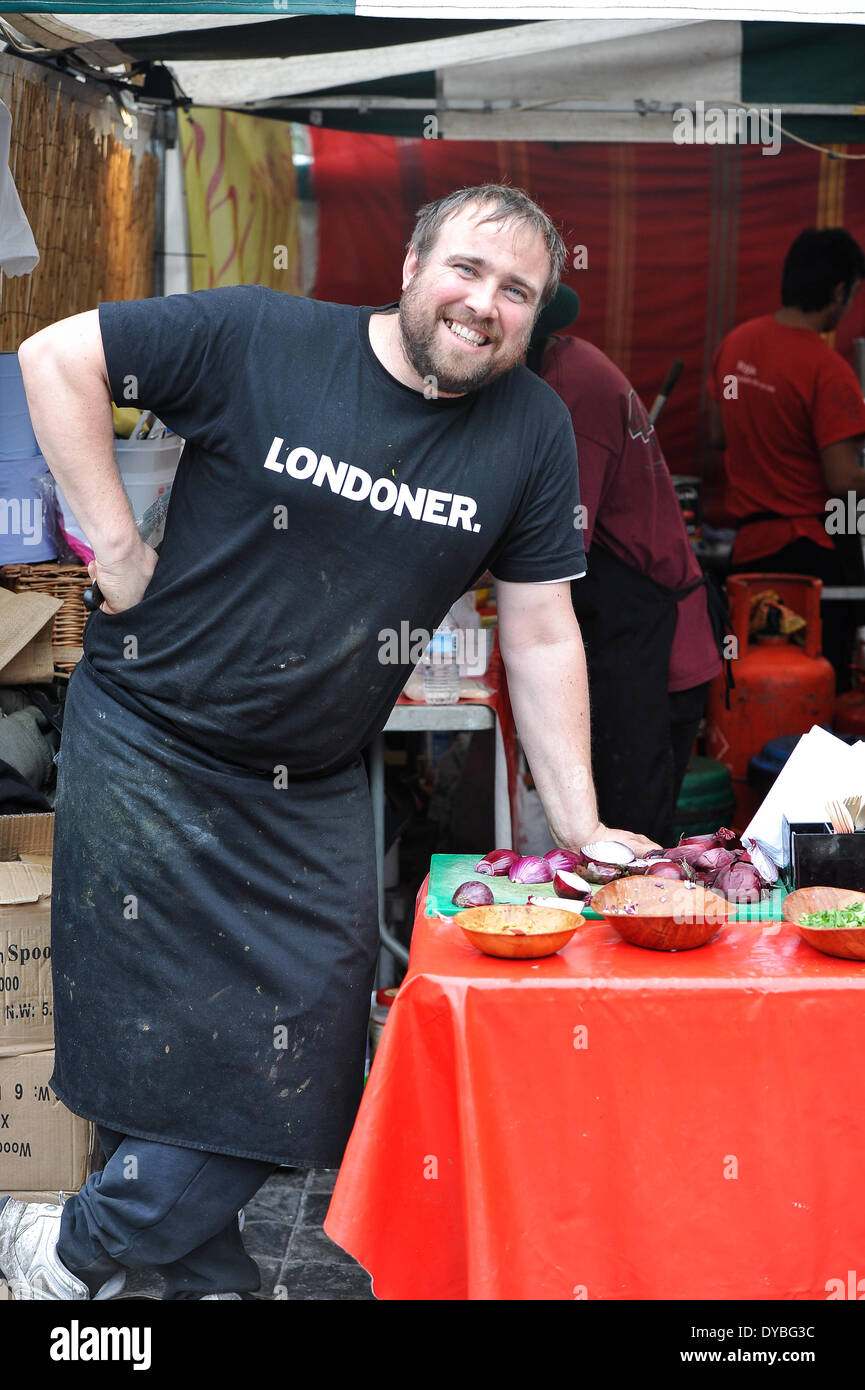 London, UK. 13th Apr, 2014. Londoners enojy a nice weekend at the Real Food Market outside the Southbank centre, where you can find sustainably and ethically produced food. Credit:  Giulia Fiori/Alamy Live News Stock Photo