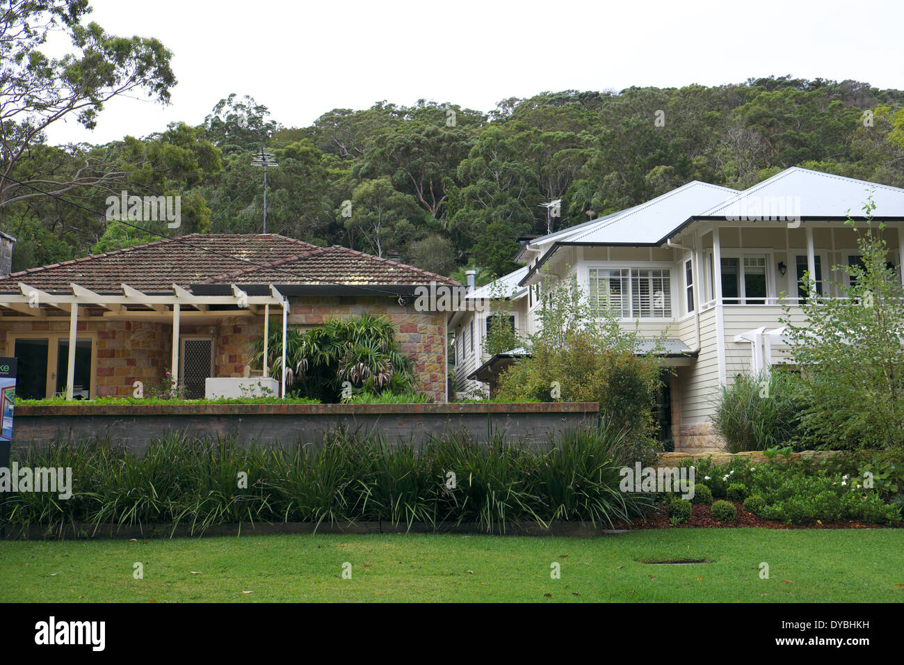 detached houses on sydney's northern beaches,australia Stock Photo Alamy