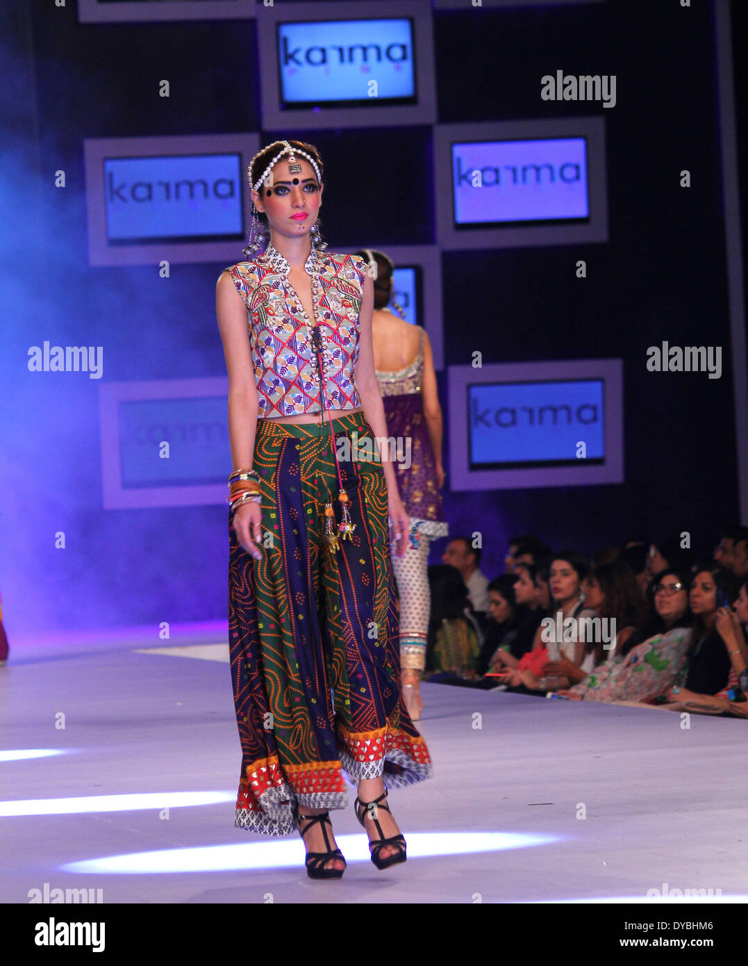 Models In Pakistan LAHORE, PAKISTAN-APRIL 12 : Pakistani Models present creations by ...