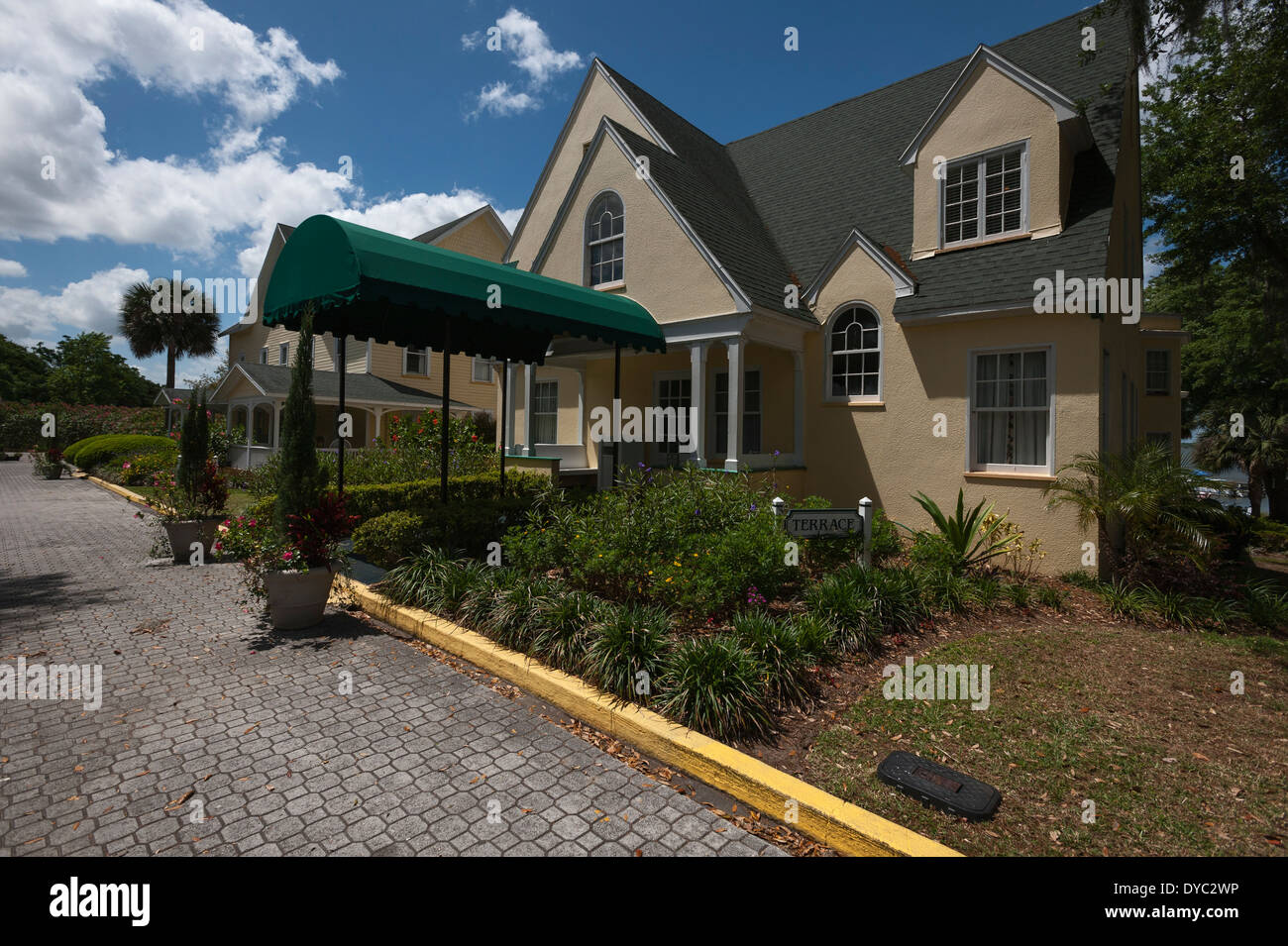 The Historic Terrace Lakeside Inn on Alexandra Street in Mount Dora Florida Stock Photo