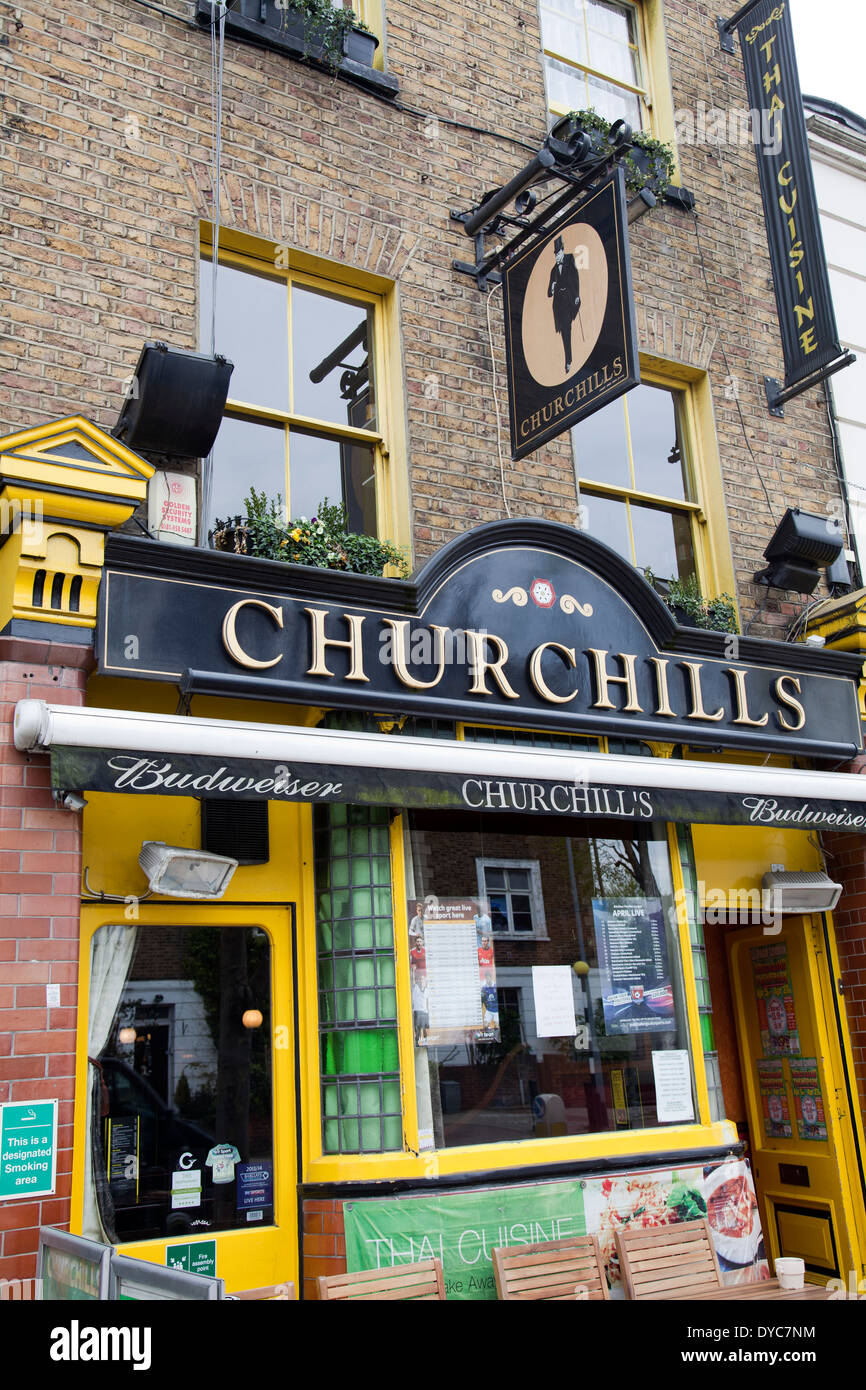 Churchills Pub and Restaurant on St John's Hill, Wandsworth - London SW11 - UK Stock Photo