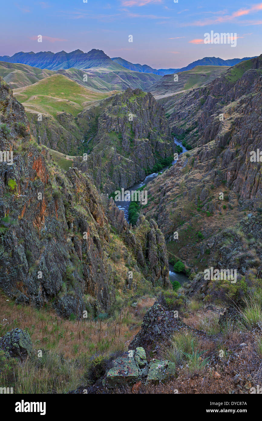 The Imnaha Canyon of Oregon at sunset. USA Stock Photo - Alamy