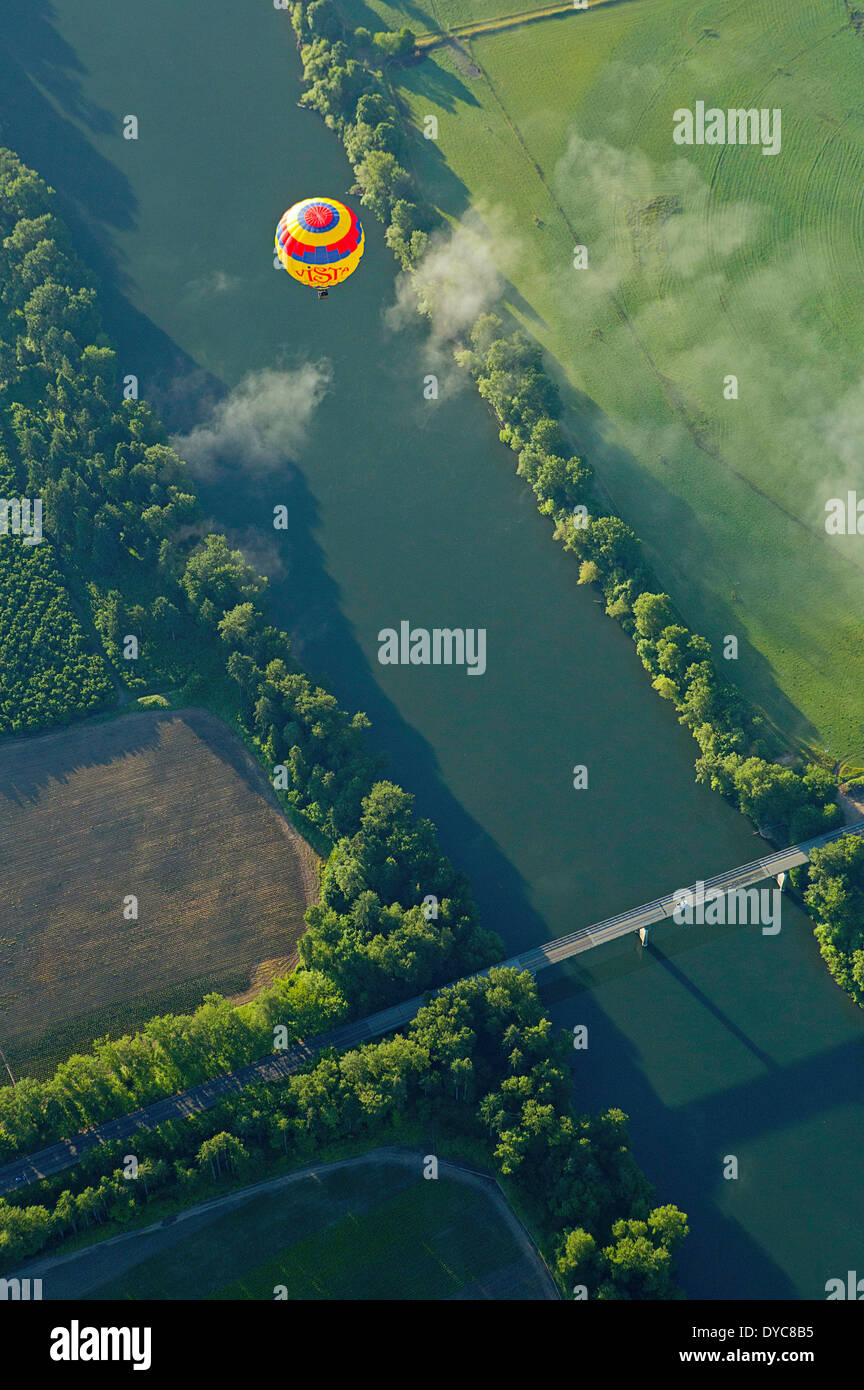 Newberg oregon willamette river hires stock photography and images Alamy