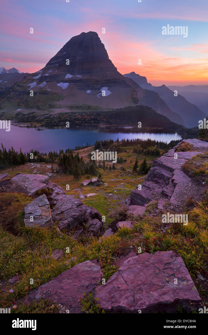 Hidden Lake and Bearhat Mountain at sunset in Glacier National Park, National Park, Montana in the fall. USA Stock Photo