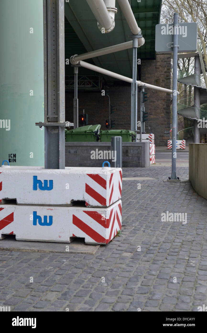 Gas pipes hires stock photography and images Alamy