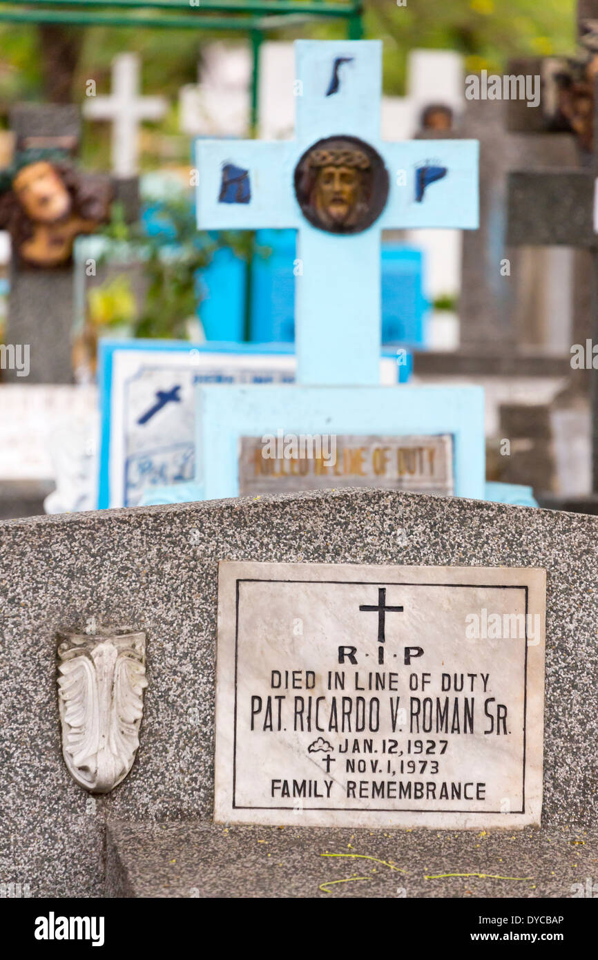 Name Plate on a typical Graves on the North Cemetery in Manila, Philippines  Stock Photo - Alamy
