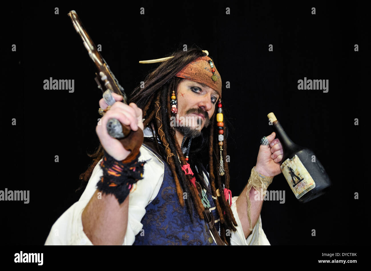 A man dressed as Captain Jack Sparrow (Johnny Depp) from Pirates of the Carribean Stock Photo
