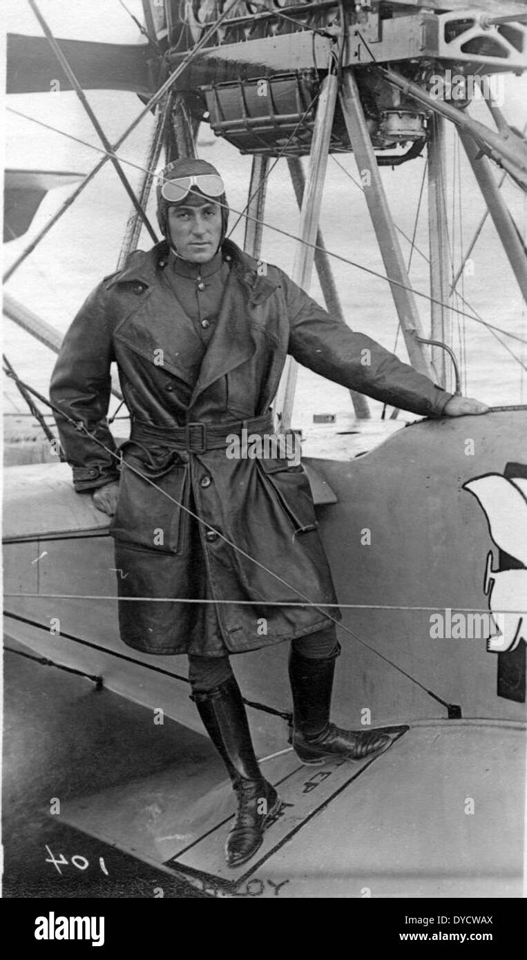 AL51-039, a U.S. Navy aircraft stationed at NAS Miami, represents the ...