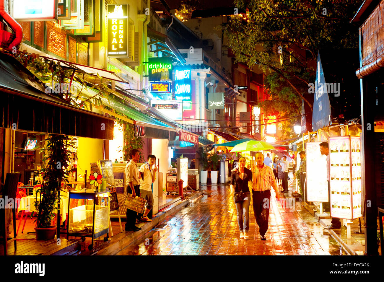 Night view boat quay hi-res stock photography and images - Alamy