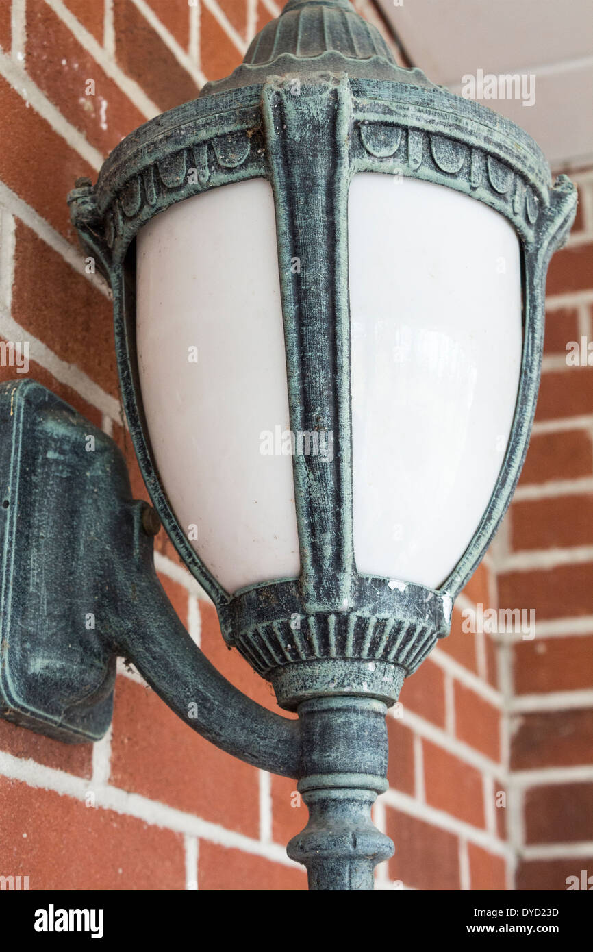 Cast iron outdoor lamp hi res stock photography and images Alamy
