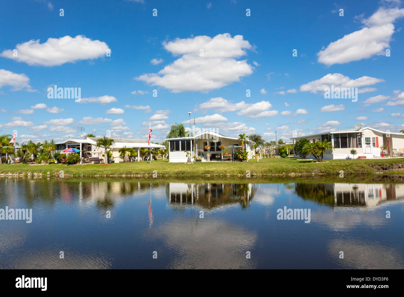 Florida Port Charlotte,Vizcaya Lakes,prefab,prefabricated,home,homes,water,canal,waterfront